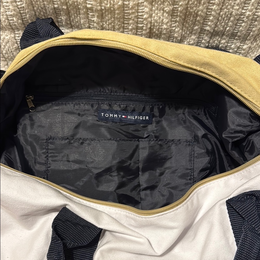 Tommy Hilfiger Men's Red and Tan Duffel Bag - Picture 3 of 6